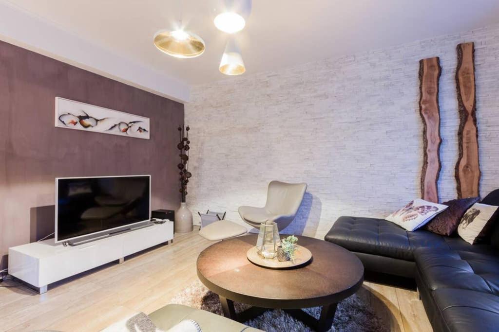 Superb Central Location, No Car Needed - Spacious Akureyri Eksteriør billede